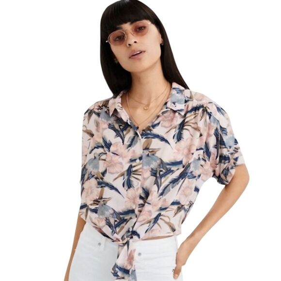 American Eagle Women's Floral Crop Tops Size M Button Down Oversized Fit Blouse - Picture 1 of 12